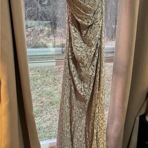 Elegant Lace Evening Gown